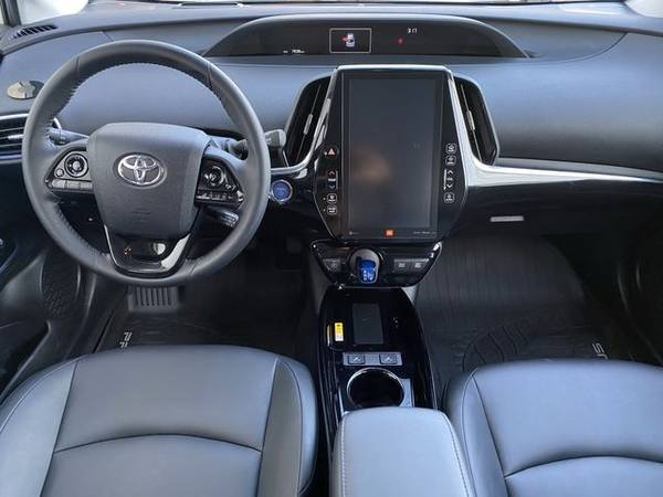 2019 Toyota Prius Limited Hatchback 1 Owner, Tech Pkg, Leather... for sale in Portland, OR – photo 14