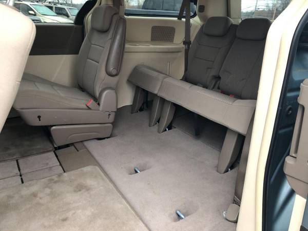 2010 Chrysler Town and Country Stow n Go - cars & trucks - by dealer... for sale in Derry, MA – photo 9