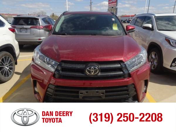 2018 Toyota Highlander SE Salsa Red Pearl - - by for sale in Cedar Falls, IA – photo 4