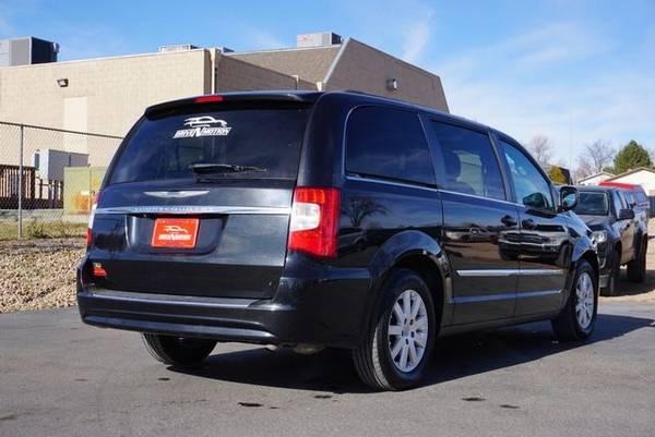 2016 Chrysler Town & Country Touring Minivan 4D - - by for sale in Greeley, CO – photo 4