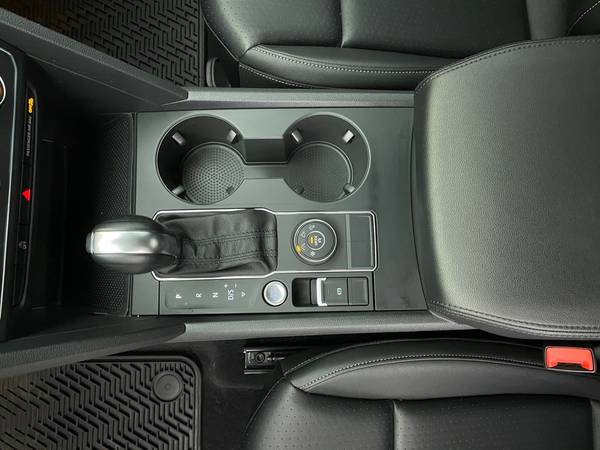 2019 VW Volkswagen Atlas SE 4Motion Sport Utility 4D suv Silver for sale in Saint Paul, MN – photo 22