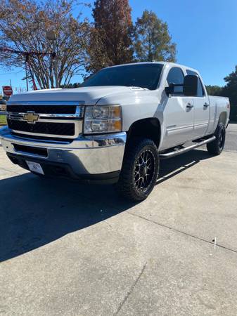 Leveled 11 Chevy Silverado 2500hd 4x4 GAS clean one owner southern -... for sale in Easley, SC – photo 12