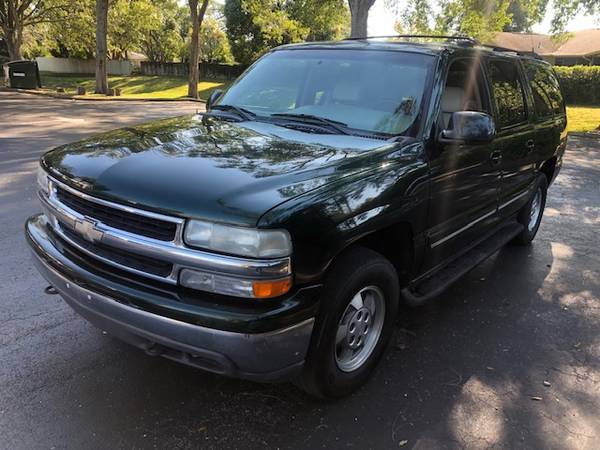 2001 Chevy Suburban 3 Row Leather seats GREAT Shape - cars & trucks... for sale in Casselberry, FL – photo 2