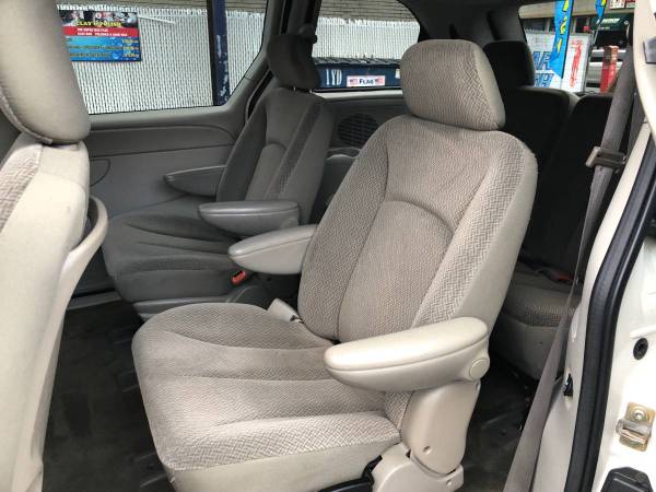 2006 CHRYSLER TOWN & COUNTRY for sale in STATEN ISLAND, NY – photo 7