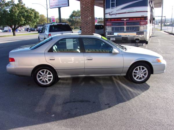 2001 TOYOTA CAMRY XLE - cars & trucks - by dealer - vehicle... for sale in Danville, VA – photo 5