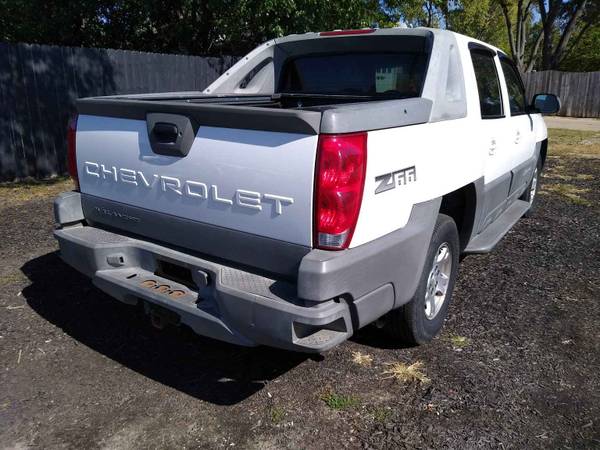 2002 Chevy Avalanche for sale in Indianapolis, IN – photo 7