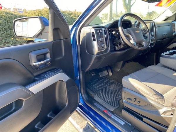 2017 Chevy Chevrolet Silverado 1500 LT pickup Blue for sale in Toms River, NJ – photo 8