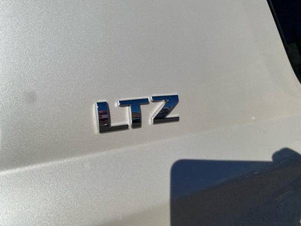 2015 Chevrolet Chevy Suburban LTZ 1500 4x4 4dr SUV - cars & trucks -... for sale in Denver , CO – photo 18