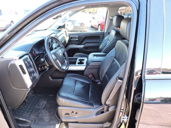 2017 Chevrolet Silverado 1500 4WD Crew Cab 143 5 LTZ w/2LZ - cars & for sale in Hartford, WI – photo 21