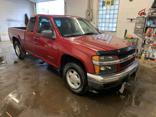 Chevy Colorado Ext LS - Cheap truck! - cars & trucks - by dealer -... for sale in Boardman, OH