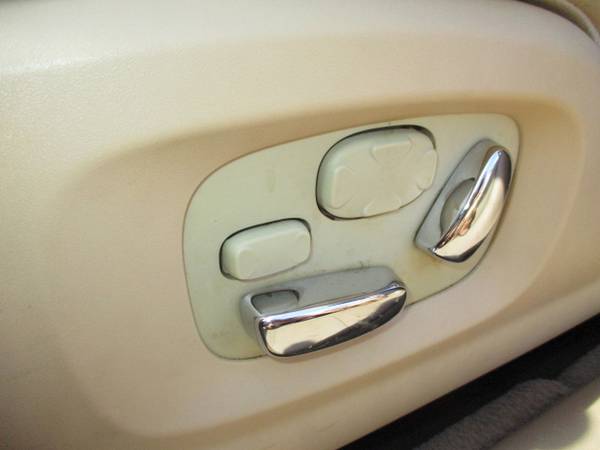 2008 Jaguar XJ8 72, 564 Low Miles Clean Carfax Dealer Serviced - cars for sale in Fort Lauderdale, FL – photo 17