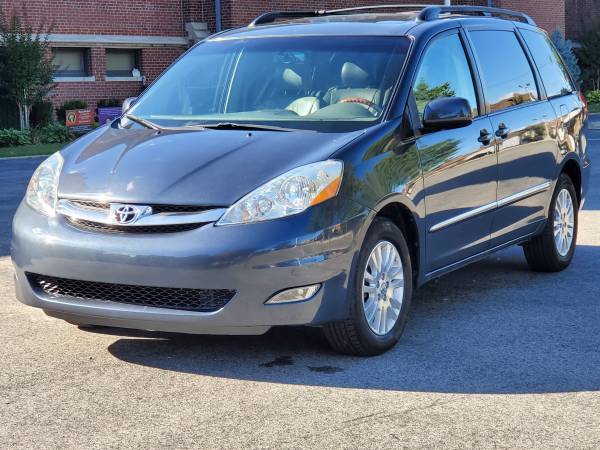 2008 Toyota Sienna XLE LIMITED AWD for sale in Bayside, NY – photo 3