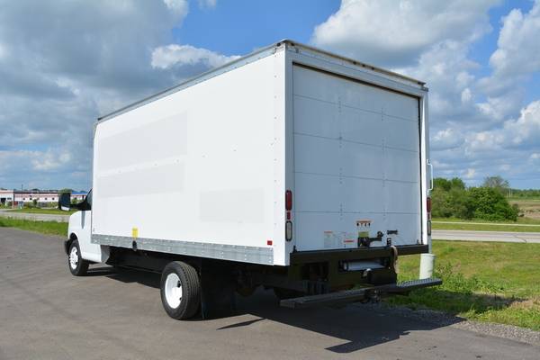 Box Truck Liquidation Sale for sale in Rockford, IL – photo 6