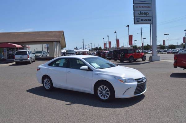 2017 Toyota Camry LE - cars & trucks - by dealer - vehicle... for sale in Ontario, OR – photo 2