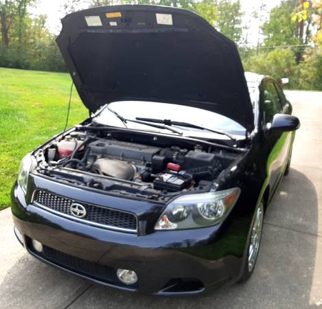 ONLY 15,798 MILES!!! 2005 Scion TC, 5-speed manual - cars & trucks -... for sale in North Royalton, OH – photo 6