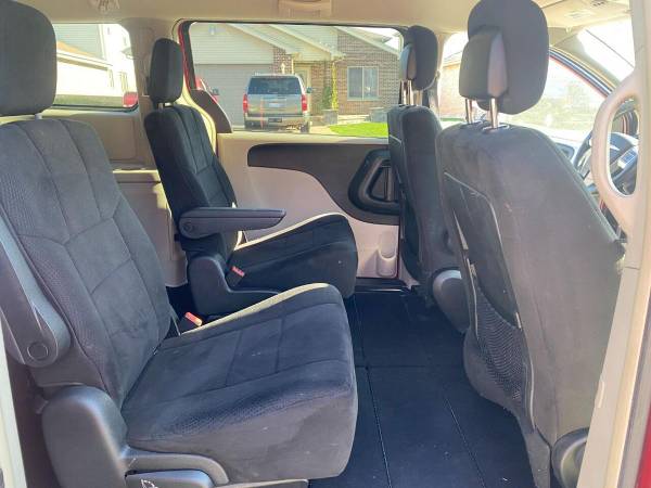 2011 Chrysler Town and Country Touring 4dr Mini Van - cars & trucks... for sale in posen, IL – photo 12