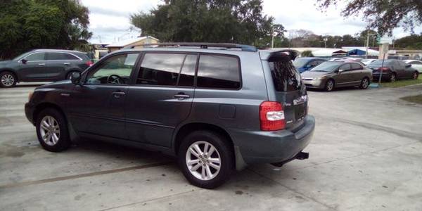 2007 Toyota Highlander - Financing Available! - cars & trucks - by... for sale in Fort Pierce, FL – photo 3