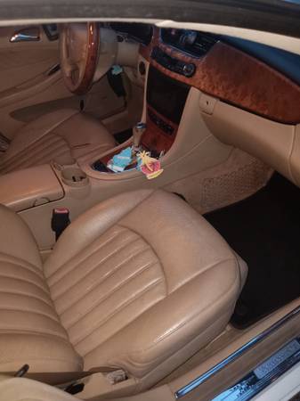 Selling my 2006 Mercedes-Benz cls500 with 115k miles for sale in Richmond , VA – photo 5