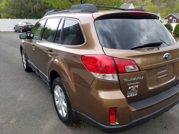 2012 Subaru Outback 2 5i - - by dealer - vehicle for sale in Winsted, CT – photo 17