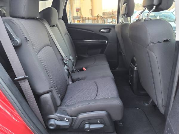 2019 Dodge Journey SE 3rd ROW SEAT ** CLEAN TITLE ** - cars & trucks... for sale in Omaha, NE – photo 15