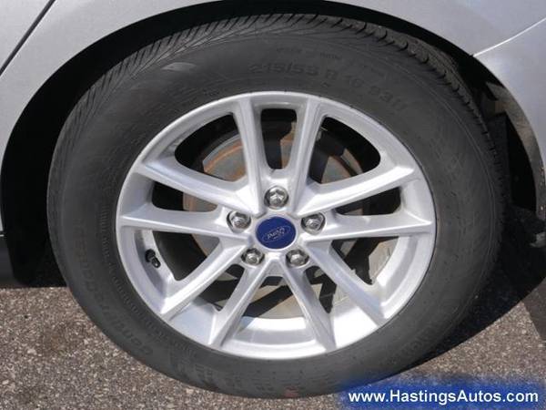 2016 Ford Focus SE Hatch for sale in Hastings, MN – photo 5