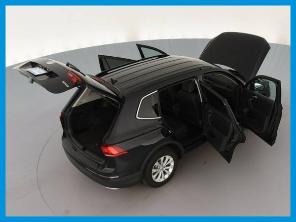 2019 VW Volkswagen Tiguan 2 0T SE 4MOTION Sport Utility 4D suv Black for sale in La Jolla, CA – photo 19