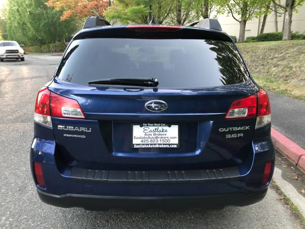 2011 Subaru Outback 3.6R Limited AWD --Clean title, Loaded, Auto-- -... for sale in Kirkland, WA – photo 6