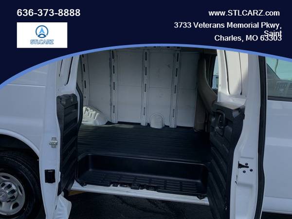2017 Chevrolet Express 2500 Cargo - Financing Available! - cars &... for sale in St. Charles, MO – photo 11