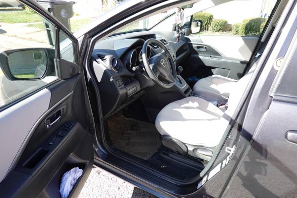 Mazda 5 (2013) Mini Passenger Van 4-Door Low Mileage - cars & trucks... for sale in Lexington, KY – photo 12