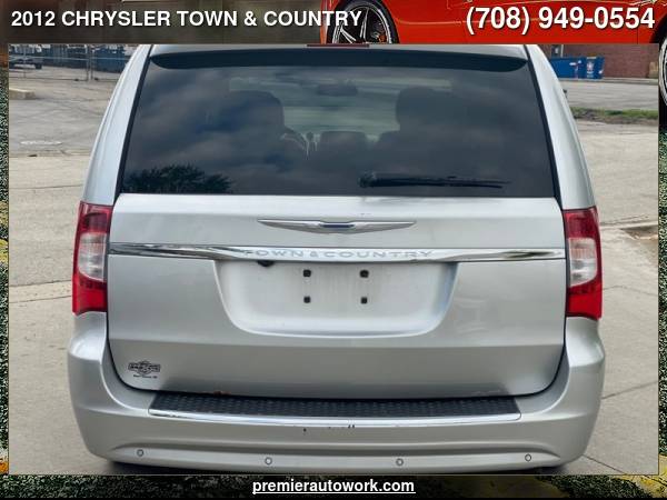 2012 CHRYSLER TOWN & COUNTRY TOURING L - - by dealer for sale in Alsip, IL – photo 5