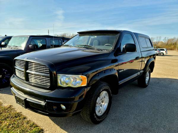 2005 Dodge Ram SLT 4x4 - cars & trucks - by dealer - vehicle... for sale in Neenah, WI – photo 2