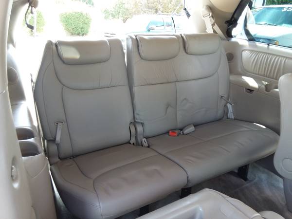2005 toyota sienna xle with leather for sale in Lincoln, CA – photo 12