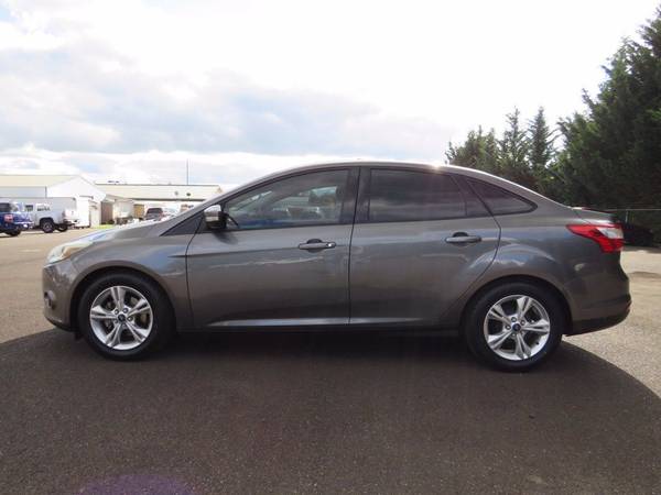 2014 Ford Focus SE - 2.0L - SYNC - WE FINANCE! - cars & trucks - by... for sale in Albany, OR – photo 4