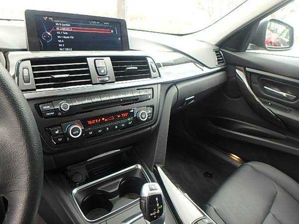 2015 BMW 320i xDrive Sedan 320i XDRIVE BMW 320 3 Series 320-i 320 i for sale in Detroit, MI – photo 23