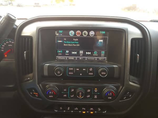 2017 CHEVROLET SILVERADO CREW CAB LTZ 4X4 LOW MILES! LOADED! 1... for sale in Norman, TX – photo 14