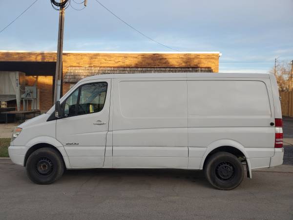 2007 Dodge Sprinter Low Miles - cars & trucks - by owner - vehicle... for sale in Melrose Park, IL – photo 6