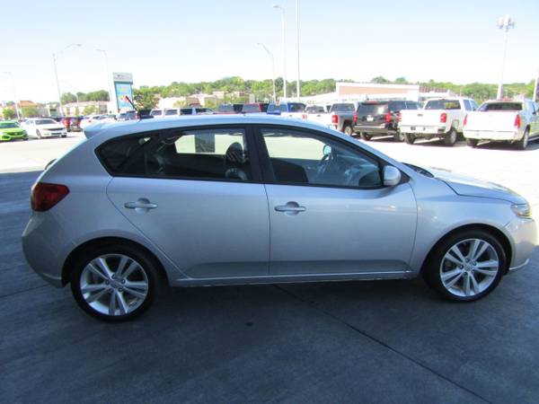 2013 Kia Forte 5-Door 5dr Hatchback SX - - by for sale in Council Bluffs, NE – photo 8