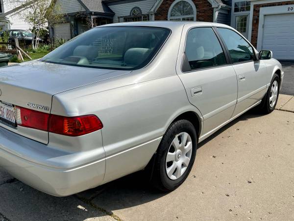 Toyota Camry 2001 (4 cylinders) SUPER CLEAN - - by for sale in Vernon Hills, IL – photo 9