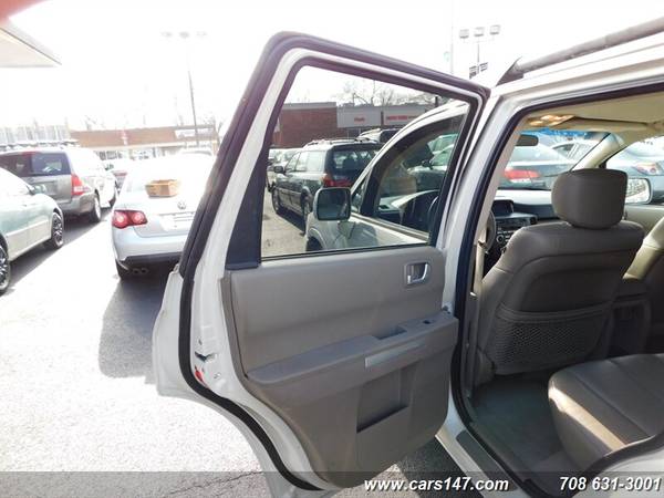 2007 Mitsubishi Endeavor SE - cars & trucks - by dealer - vehicle... for sale in Midlothian, IL – photo 24