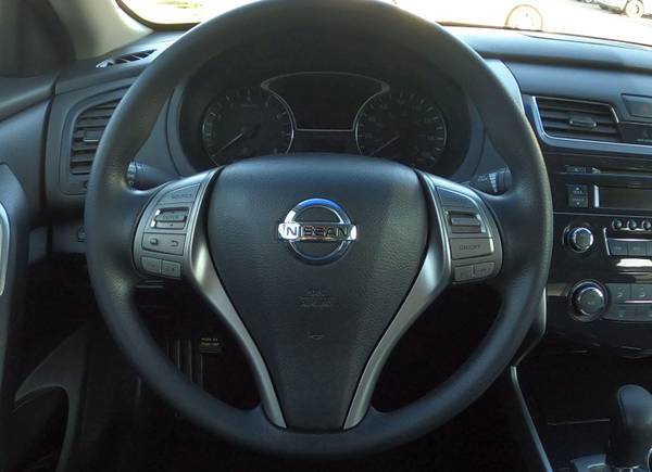 2014 Nissan Altima 2.5S - cars & trucks - by owner - vehicle... for sale in WAUKEE, IA – photo 11
