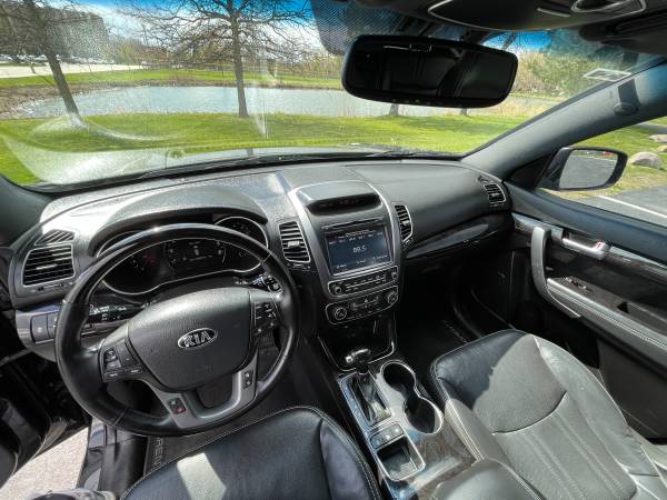 2014 Kia Sorento Limited-SXL Sport Utility 4D - - by for sale in Westmont, IL – photo 17