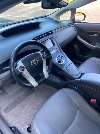 2010 Prius Premiun Edition NICE - cars & trucks - by owner - vehicle... for sale in Long Beach, CA – photo 7