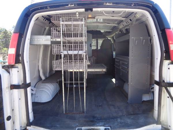 2011 Chevy Chevrolet Express 2500 Cargo Van Bins Ladder Rack 1-Owner for sale in Hampton Falls, MA – photo 6