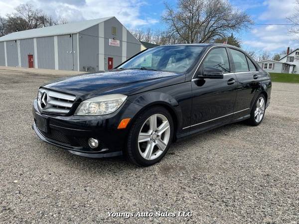 2010 Mercedes Benz C-Class C300 4MATIC Sport Sedan 7-Speed A - cars for sale in Fort Atkinson, WI – photo 2