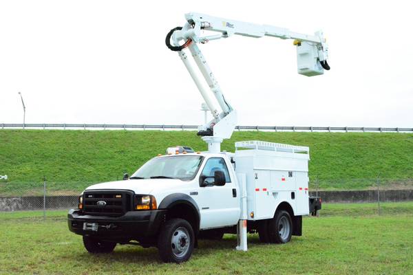 2006 Ford F-550 Super Duty 42ft Altec Bucket Truck - cars & trucks -... for sale in Hollywood, FL – photo 10