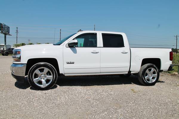 2018 CHEVROLET SILVERADO 1500 LT - LOW MILES - ONE OWNER - LIKE NEW... for sale in LEANDER, TX – photo 4