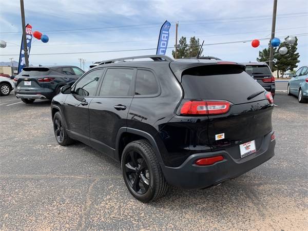 2018 Jeep Cherokee Latitude suv - - by dealer for sale in El Paso, TX – photo 6
