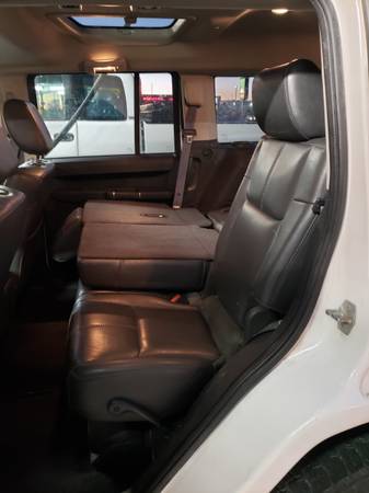 2008 Jeep Commander - cars & trucks - by owner - vehicle automotive... for sale in Casper, WY – photo 8