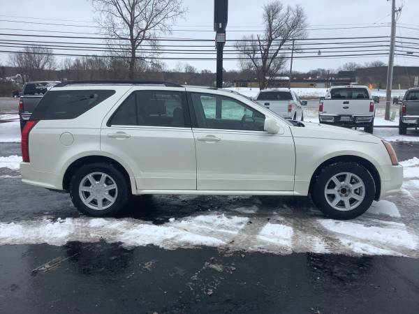 Loaded! 2004 Cadillac SRX! No Accidents!! - cars & trucks - by... for sale in Ortonville, OH – photo 6