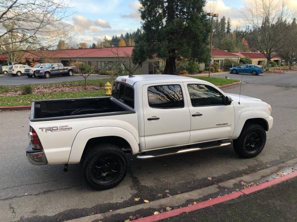 2012 Toyota Tacoma Double Cab SR5 TRD 4WD --Clean title, Auto,... for sale in Kirkland, WA – photo 4